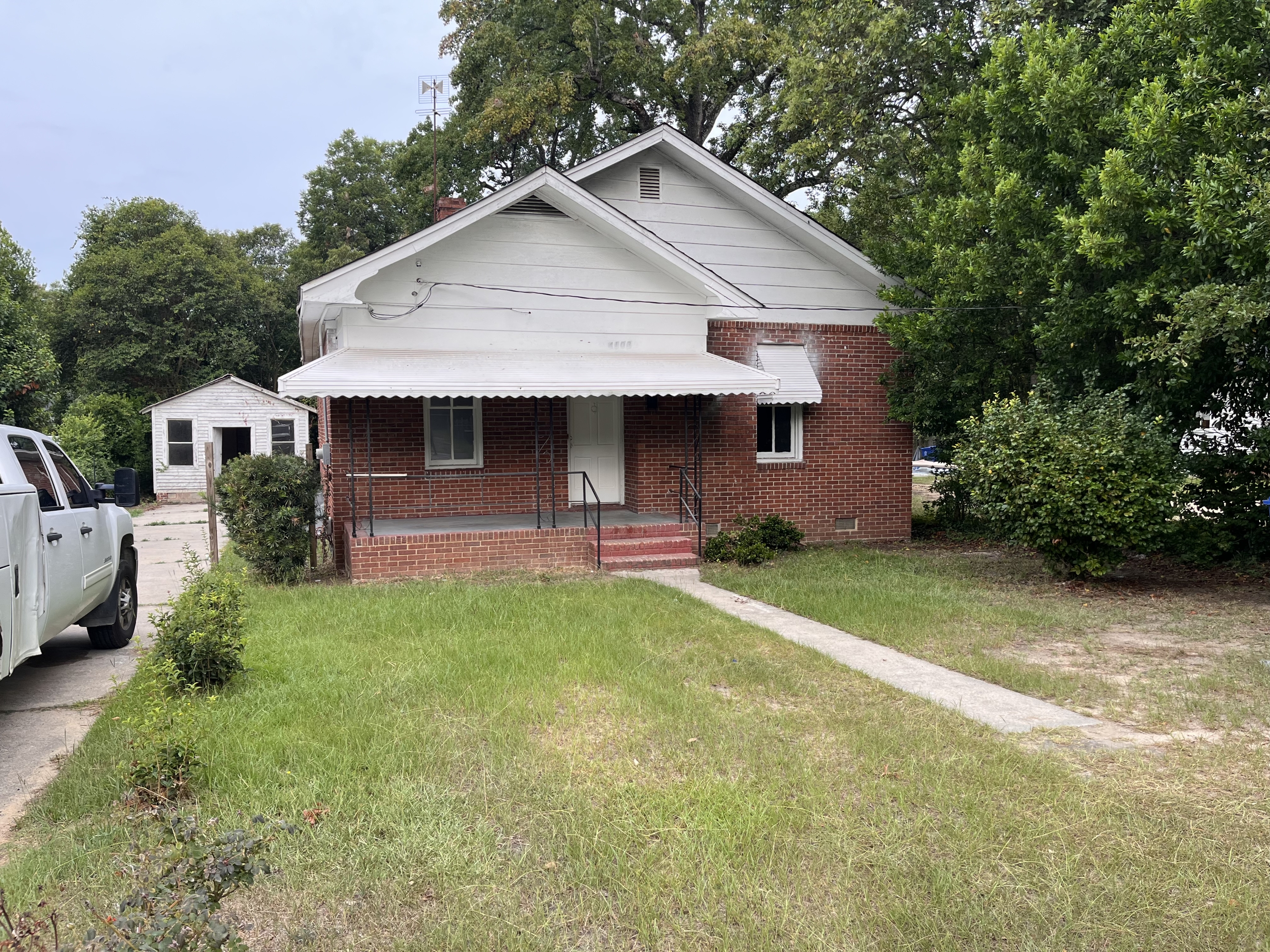 4103 RIDGEWOOD AVE.