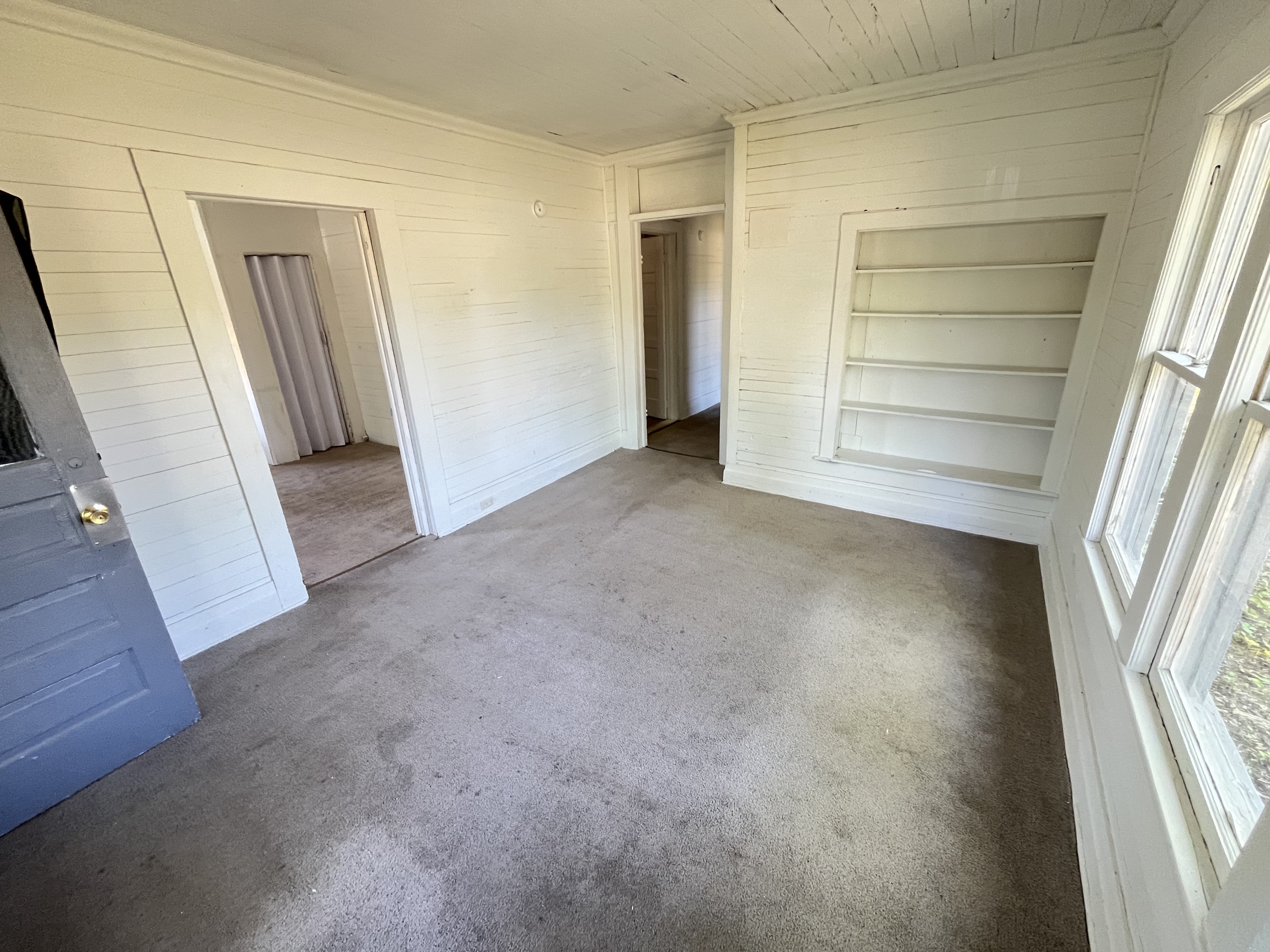 302 E. COLUMBIA AVE. UNIT A